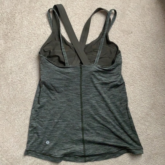 Lululemon camo top - Picture 3 of 4